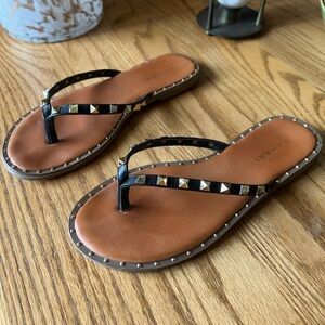 Black Leather Studded Thong Sandals - Brown Footbed